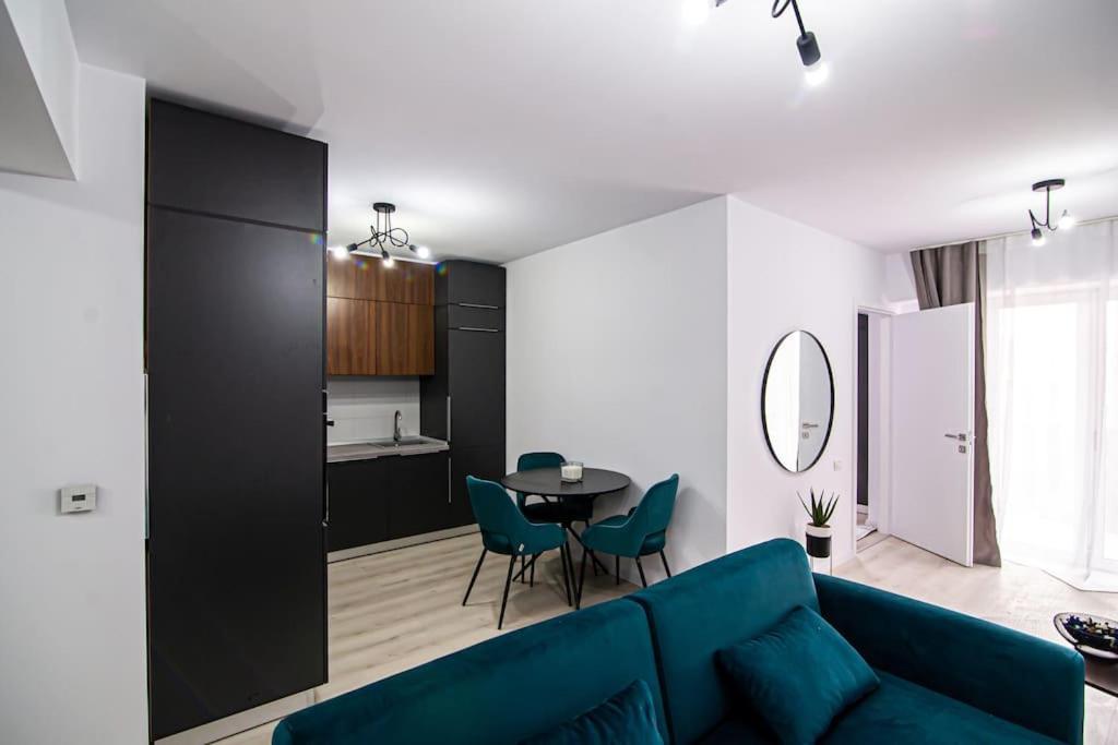 City Center Accomodation- 401 Resita Buitenkant foto